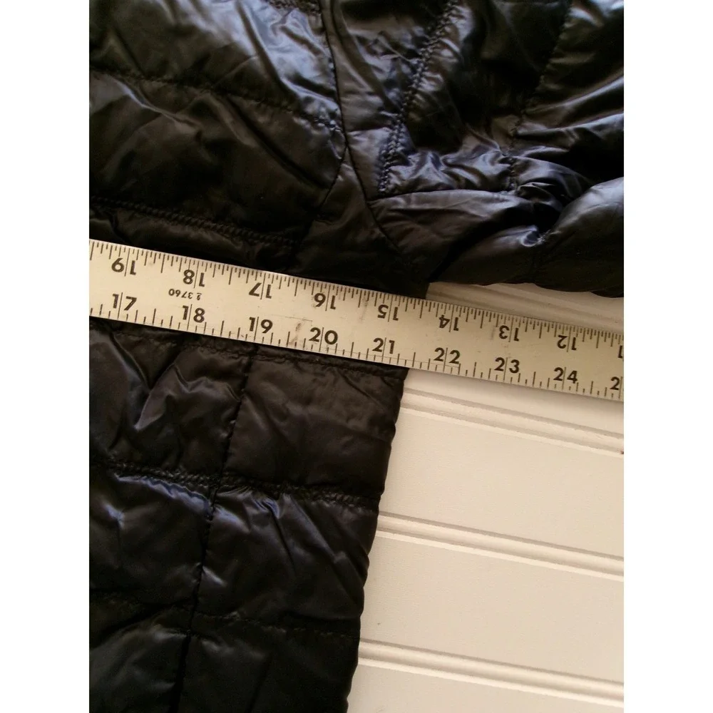 Uniqlo Ultra Light Down Jacket Mens Medium Black Quilted Puffer Coat 315-069089